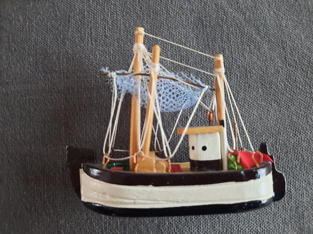 souvenier oostenrijk mooi miniatuur bootje, Verzamelen, Overige Verzamelen, Ophalen of Verzenden