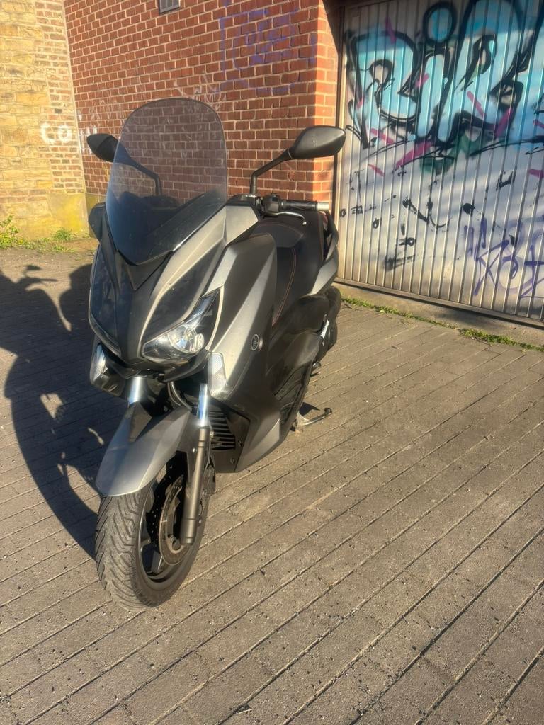 Yamaha xmax 250
