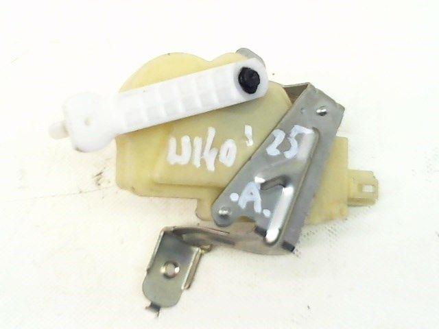 CENTRALE VERGRENDELING MOTOR Toyota Yaris II (P9), Gebruikt, Toyota