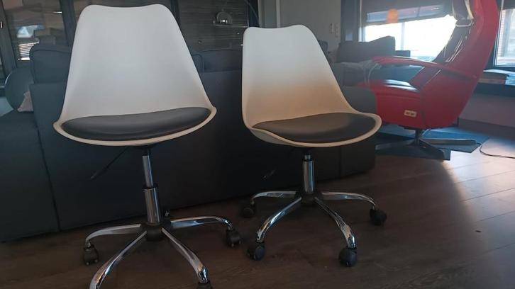 Bureaustoelen/eetkamer stoelen, Maison & Meubles, Chaises, Utilisé, Cinq, Six Chaises ou plus, Synthétique, Métal, Blanc, Enlèvement