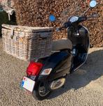 Vespa 125cc GTS Zwart Metallic, Motos, Particulier, Scooter