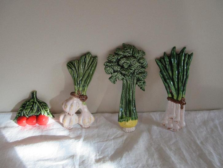 Décoration murale fruits légumes céramique poterie signé, Antiquités & Art, Antiquités | Céramique & Poterie, Enlèvement