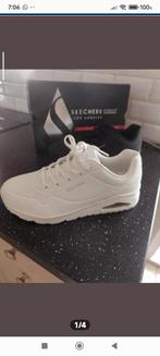 2 paar vrouwen skechers maat 41, Sports & Fitness, Basket, Enlèvement