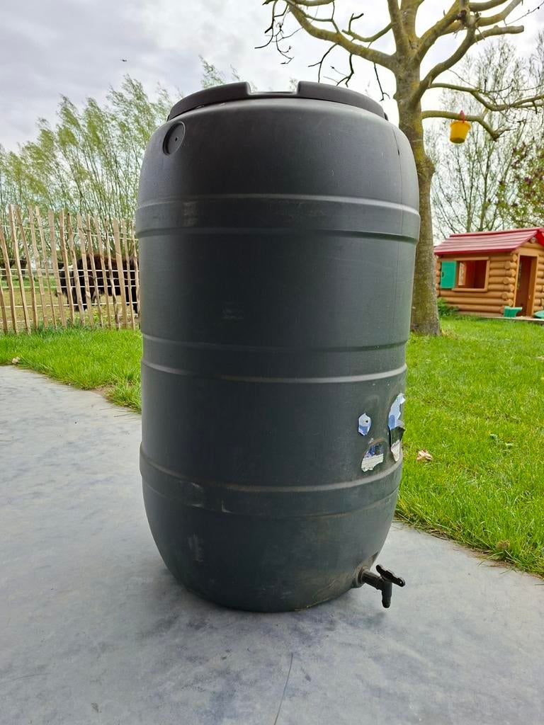 Practo regenton 210l H97 dia 57, Ophalen