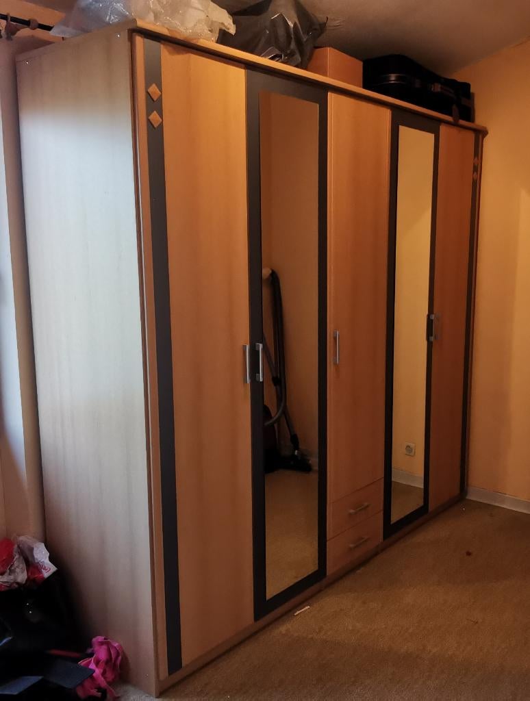 Garde-robe 5 portes, Maison & Meubles, 200 cm ou plus, Comme neuf, Enlèvement, 200 cm ou plus