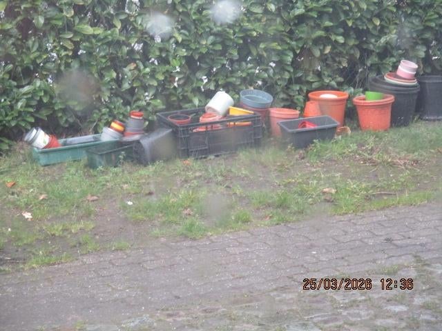 bloempotten, Ophalen, Kunststof, Gebruikt, Rond