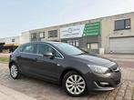 Opel Astra | 12 Maanden Garantie | 109 Dkm | Benzine | 2015|, Auto's, Voorwielaandrijving, Zwart, Leder en Stof, Zwart