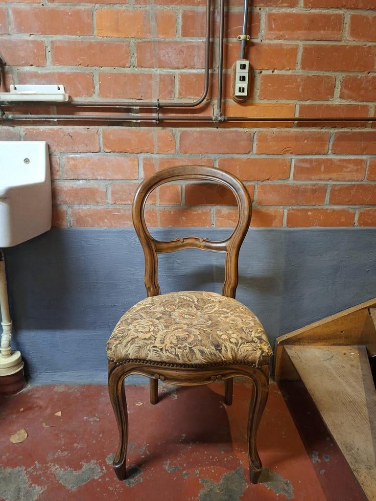 6 stoelen 1 euro per stuk, Ophalen