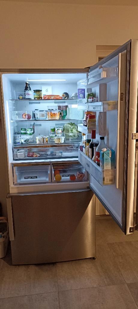 frigo, Electroménager, Réfrigérateurs & Frigos, Comme neuf, Avec compartiment congélateur, 200 litres ou plus, 160 cm ou plus