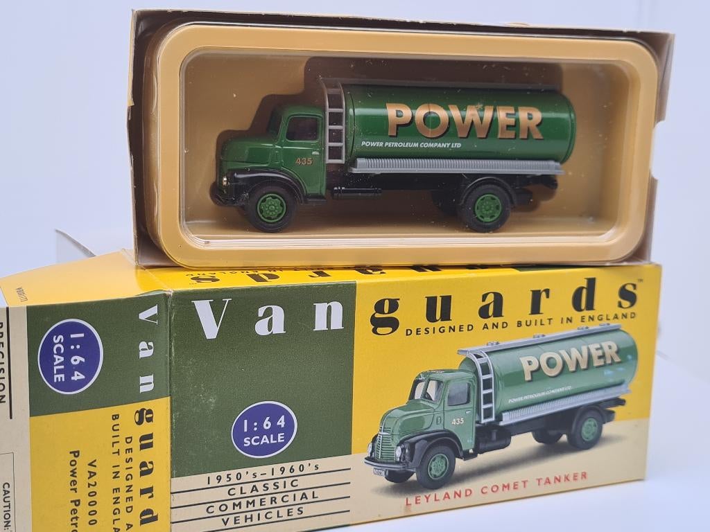 Camion-citerne Leyland Comet Power Petrol - Vanguards 1/64, Hobby & Loisirs créatifs, Voitures miniatures | Échelles Autre, Comme neuf