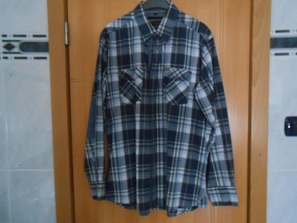 Nouveau lot de vêtements pour hommes de taille MOYENNE/L., Enlèvement ou Envoi, Neuf