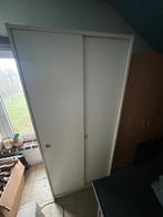 Smalle kleerkast wit  fineer met 2 schuifdeuren, Huis en Inrichting, Ophalen