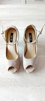 Escarpins beiges pointure 41, Top dor, Enlèvement ou Envoi, Beige, Escarpins