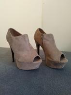 NEUF  Escarpins élégants à talons hauts marron clair, Neuf, Chasse, Beige, Escarpins