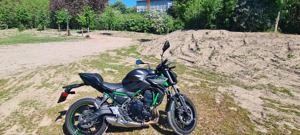 Kawasaki Z650, Motos, Motos | Kawasaki, Particulier, Neuf
