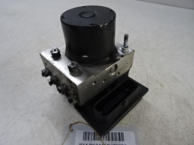 ABS POMP Volkswagen Polo V (6R) (6R0907379AF), Gebruikt, Volkswagen, Mevr. I. Hauben, Rue de l'Espoir 34 34
4030  GRIVEGNÉE, BE