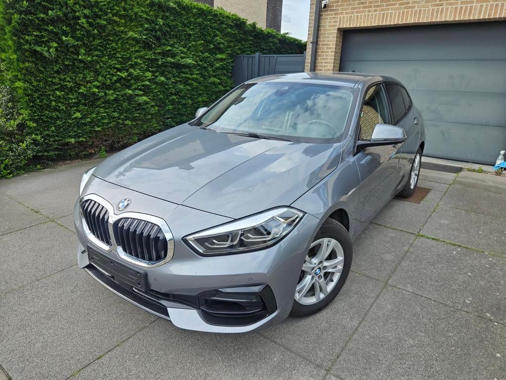 BMW 116 / LED / CAMERA / SPORT LINE / ** SUPER DEAL **, Auto's, Automaat, 1 Reeks, Euro 6, Leder en Stof