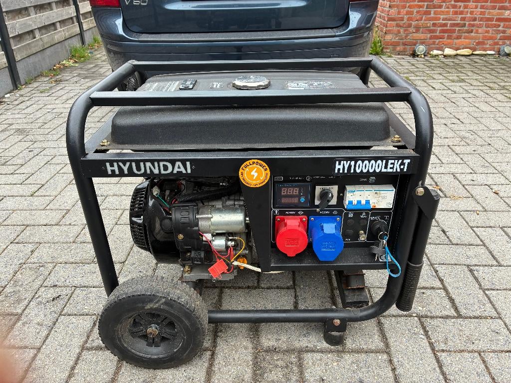 Hyundai generator 10kVA – 400V/230V – start niet, Ophalen, Zo goed als nieuw, 10 tot 30 kVA, Benzine