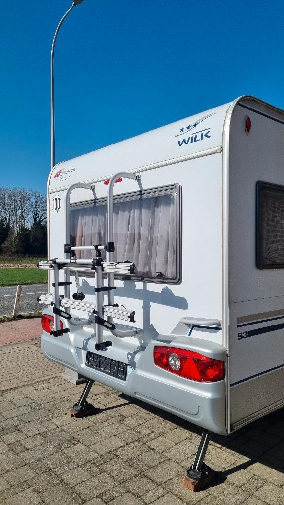 Caravan Wilk S3 bj 2009, Caravanes & Camping, Caravanes, Particulier, jusqu'à 4, Banquette en rond, Wilk, Lit relevable, Lit dans la longueur