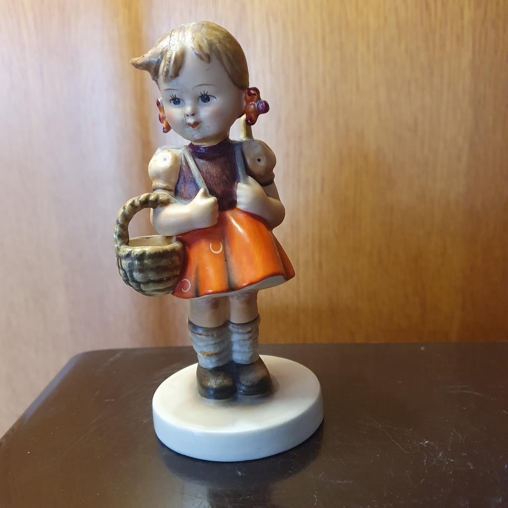 Écolière Hummel n 81, Enlèvement ou Envoi, Hummel