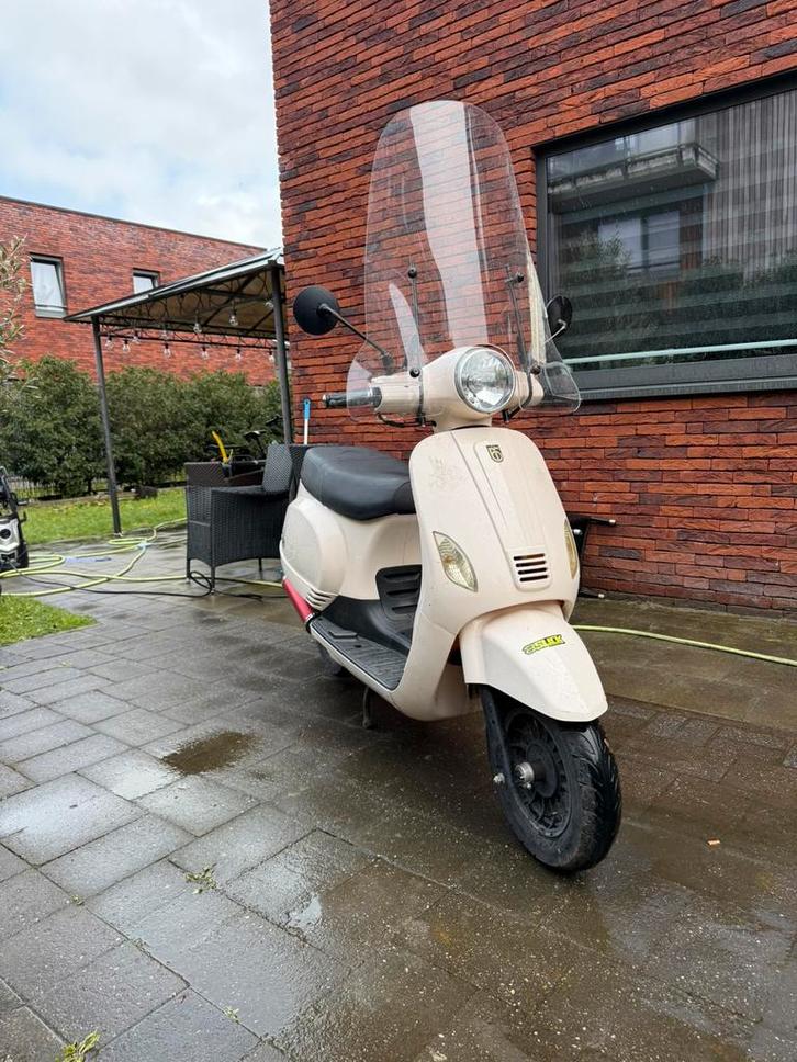 Scooter A klasse, Fietsen en Brommers, Scooters | Piaggio, Gebruikt, Klasse A (25 km/u), Benzine, Ophalen