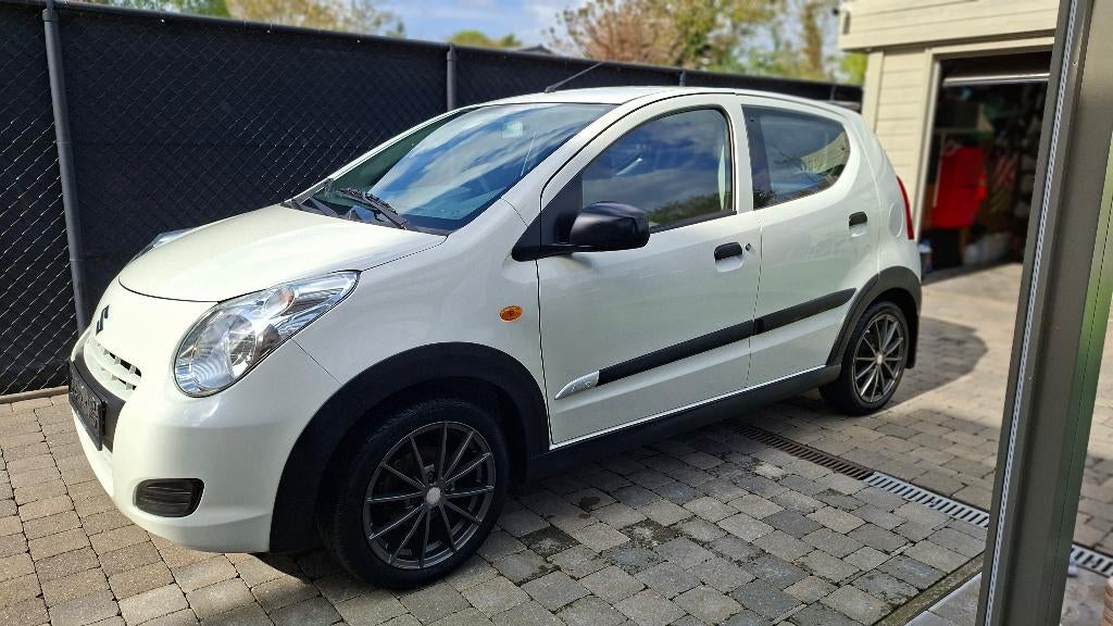 SUZUKI ALTO 1.0i GT 2011 24600 KM  CONTROLE VIERGE, Autos, Euro 5, 50 kW, Entretenue par le concessionnaire, 5 portes