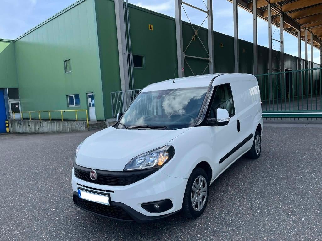 Fiat Doblo Cargo Maxi 1.6 Multijet Euro6d Gekeurd, Auto's, Voorwielaandrijving, Stof, 4 cilinders, 1600 cc
