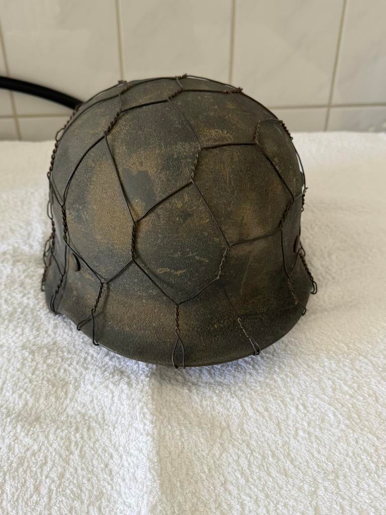 Ww2 Helm M40 CAMOUFLAGE  Repro/RE-ENACTMENT, Verzamelen, Militaria | Tweede Wereldoorlog, Verzenden