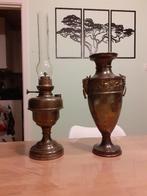 LAMPE AU PETROLE ET VASE, Antiquités & Art, Enlèvement