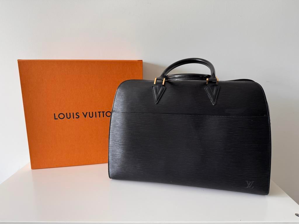 Louis Vuitton Sorbonne Epi aktetas in zwart leder., Ophalen of Verzenden, Gebruikt, Zwart, Overige typen