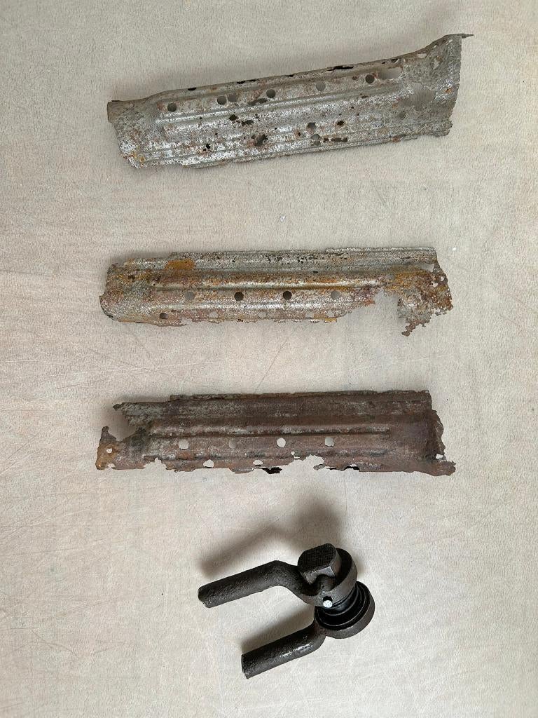 3 halve handgrepen STG44/MP44, Collections, Objets militaires | Seconde Guerre mondiale, Enlèvement ou Envoi, Armée de terre, Autres types