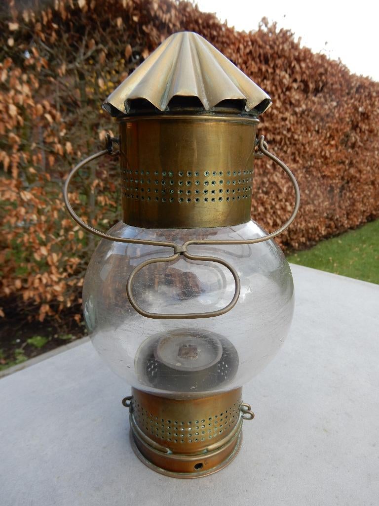 Lampe à huile ancienne, Enlèvement