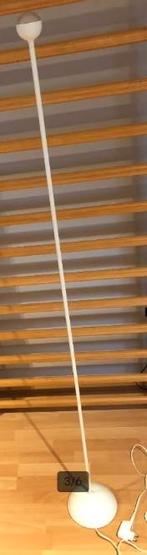 Lampadaire LED (design), Maison & Meubles, Lampes | Lampadaires, Comme neuf, Métal, Design, modern, eigentijds, 150 à 200 cm