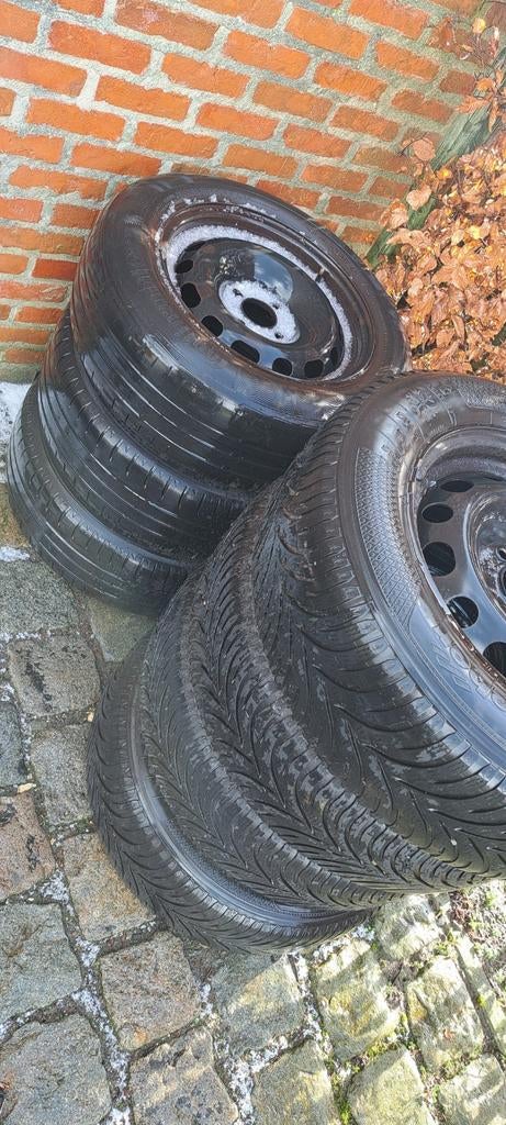 2 setjes stalen velgen met banden berlingo of peuge, Autos : Pièces & Accessoires, Pneus & Jantes, 15 pouces, Pneus été, Pneu(s)