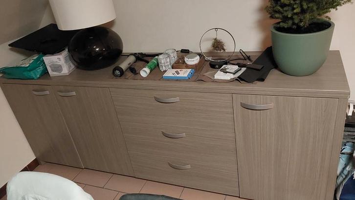 Lichtgrijze dressoir, Huis en Inrichting, Kasten | Dressoirs, Ophalen