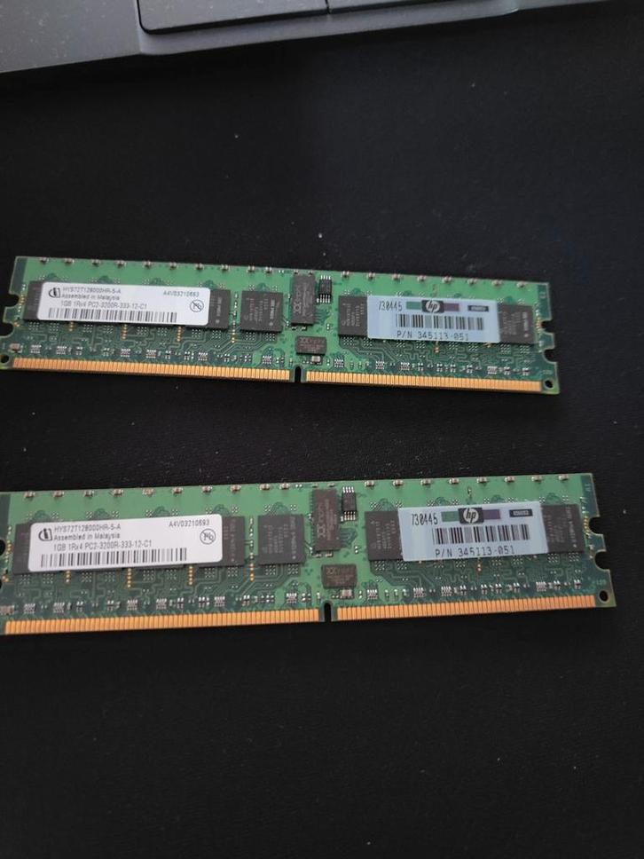 Hynix 1GB DDR2 RAM – PC2-3200R, Computers en Software, RAM geheugen, DDR2, Ophalen of Verzenden