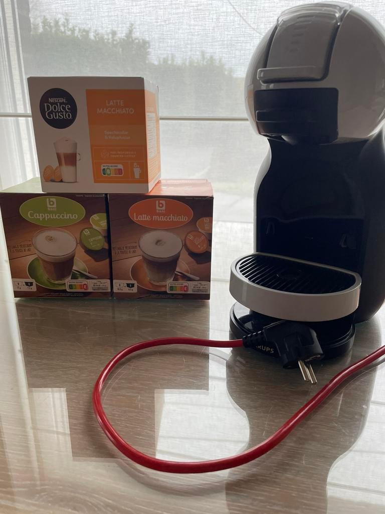 Koffie machine Dolce Gusto, Ophalen, Zo goed als nieuw, Koffiemachine