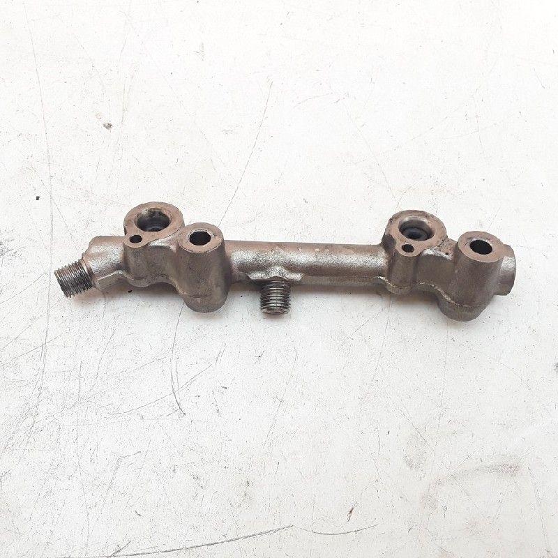 RAMPE D'INJECTION Toyota GT 86 (ZN) (01-2012/-), Utilisé, Toyota