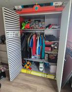 Stevige kleerkast kinderkamer 15 euro, Immo
