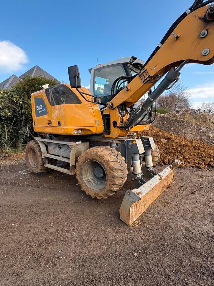 Liebherr A910 compact 2020, Articles professionnels, Machines & Construction | Grues & Excavatrices, Enlèvement