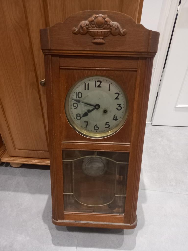 horloge mural ancienne 80 cm hauteur sur 34 cm large, Enlèvement