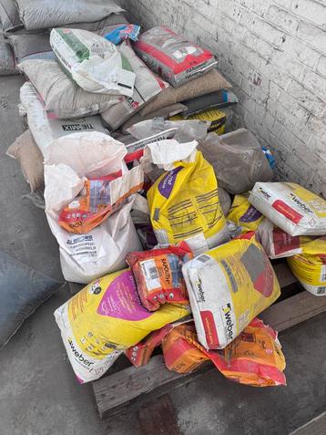 Mengeling zakken mortel/beton/ kift/ lava/… beschikbaar voor biedingen