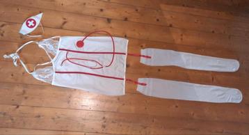 4delig Lingerie verpleegster setje "S/M" beschikbaar voor biedingen