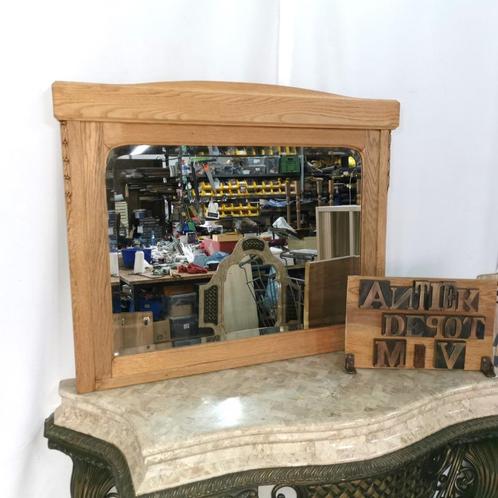 Grand miroir français ancien en chêne lessivé L 111 H 90, Maison & Meubles, Accessoires pour la Maison | Miroirs, Utilisé, 100 à 125 cm