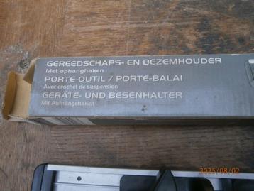 bezemhouder beschikbaar voor biedingen