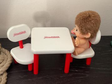 Mini Monchhichi + table + 2 chaises…. Vintage beschikbaar voor biedingen