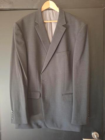 Mooie Pak met broek XXL beschikbaar voor biedingen