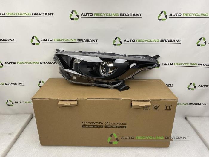 Koplamp links van een Toyota Yaris, Auto-onderdelen, Verlichting, Gebruikt, 3 maanden garantie, Ophalen of Verzenden