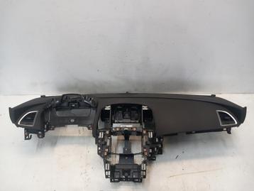 DASHBOARD Opel Astra J (PC6 / PD6 / PE6 / PF6) beschikbaar voor biedingen