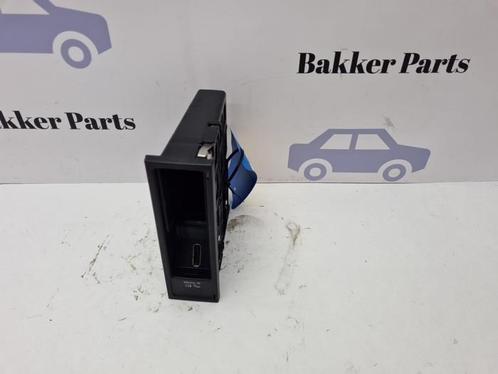 Regelunit Multi Media van een Volkswagen Golf, Auto-onderdelen, Elektronica en Kabels, Volkswagen, Gebruikt, 3 maanden garantie